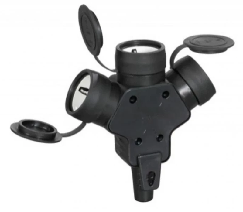 803АТ04 Куплунг троен 16А IP44 7125
